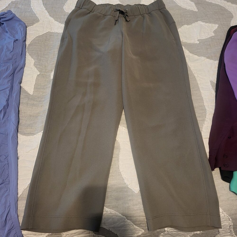 Olive green Lululemon cropped pants